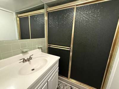 More Photos Of 6938 Myrtle Ave, Glendale General Retail For Lease