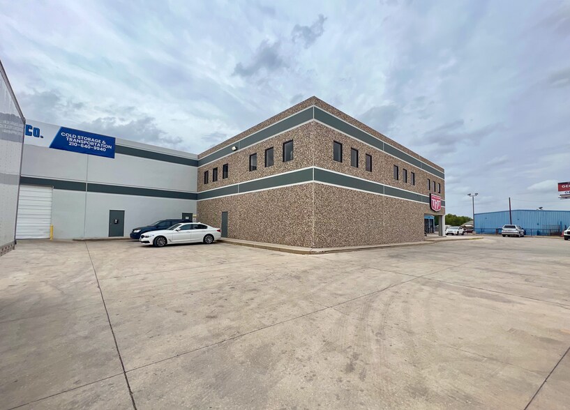 More Photos Of 3940 N Panam Expy, San Antonio Industrial For Lease