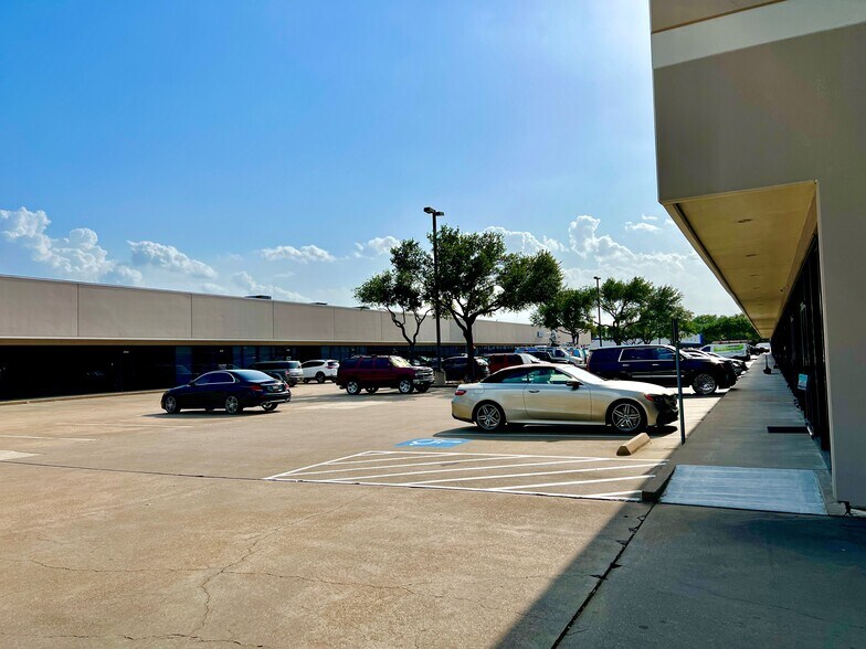 More Photos Of 13000 Murphy Rd, Stafford Unknown For Lease