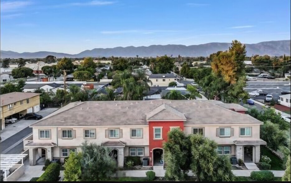 More Photos Of 228 N Orange Ave, Rialto Apartments For Sale