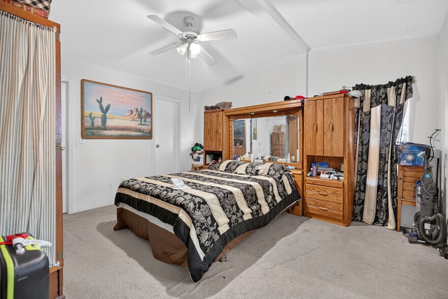 More Photos Of 611 W Main St, Fabens Apartments For Sale