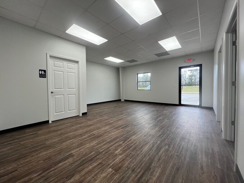 More Photos Of 2109 Chanabby Ct, Statesboro Warehouse For Lease