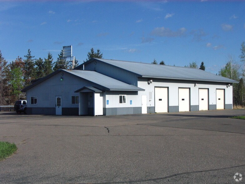 More Photos Of 24232 Greenway Ave, Forest Lake Warehouse For Lease