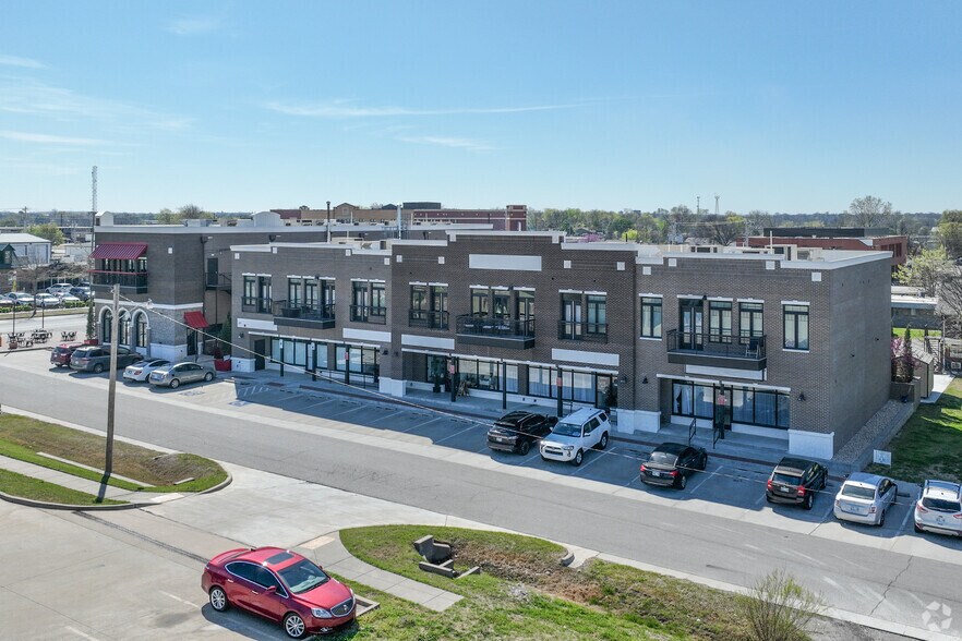 More Photos Of 108 W 1st Ave, Owasso Apartments For Lease