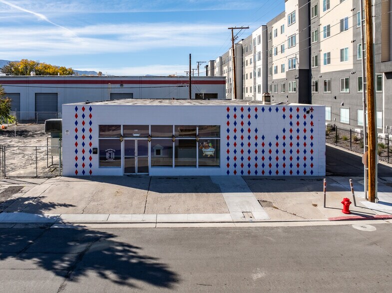 More Photos Of 245 Washington, Reno Warehouse For Lease