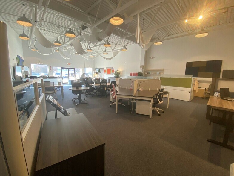 More Photos Of 36-76 Vanderbilt Ave, Norwood Storefront For Lease