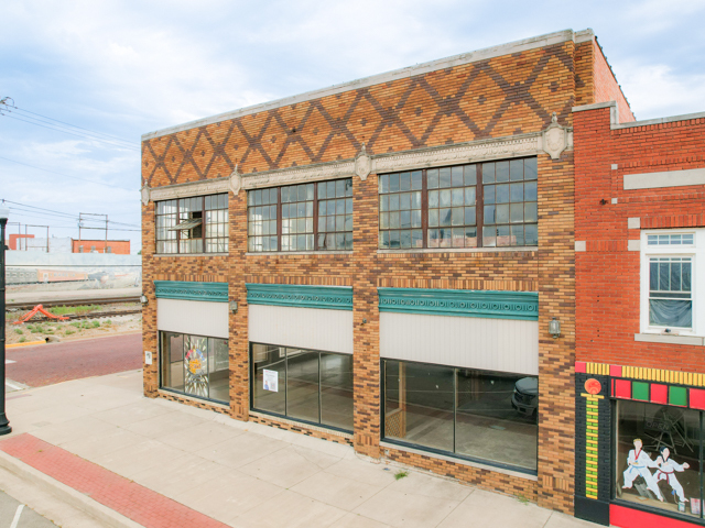 Primary Photo Of 200 W Grand Ave, Ponca City Warehouse For Sale