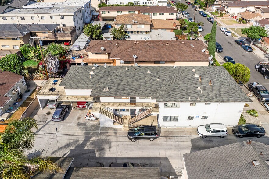 More Photos Of 12717 Cranbrook Ave, Hawthorne Apartments For Sale