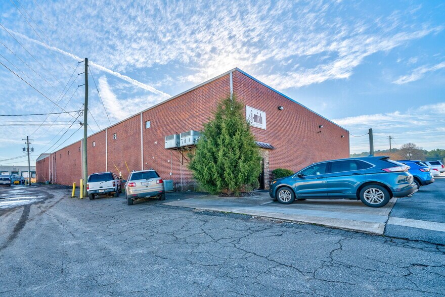 More Photos Of , Cartersville Industrial For Sale