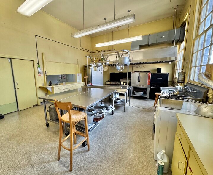 More Photos Of 46 Park St, Montclair Office For Lease