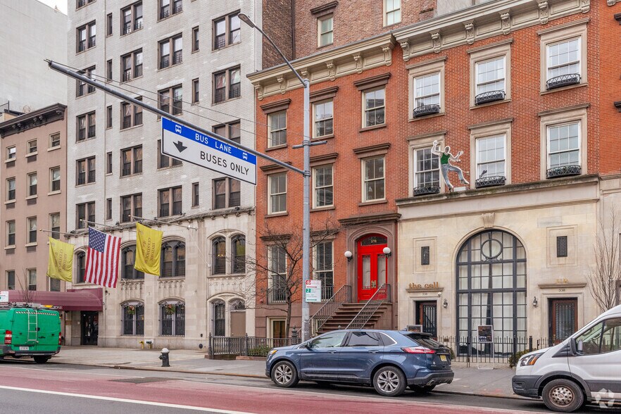 More Photos Of 336 W 23rd St, New York Apartments For Sale