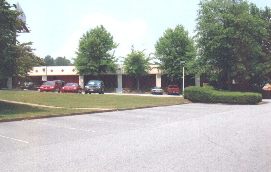 More Photos Of 3465 N Desert Dr, East Point Coworking Space