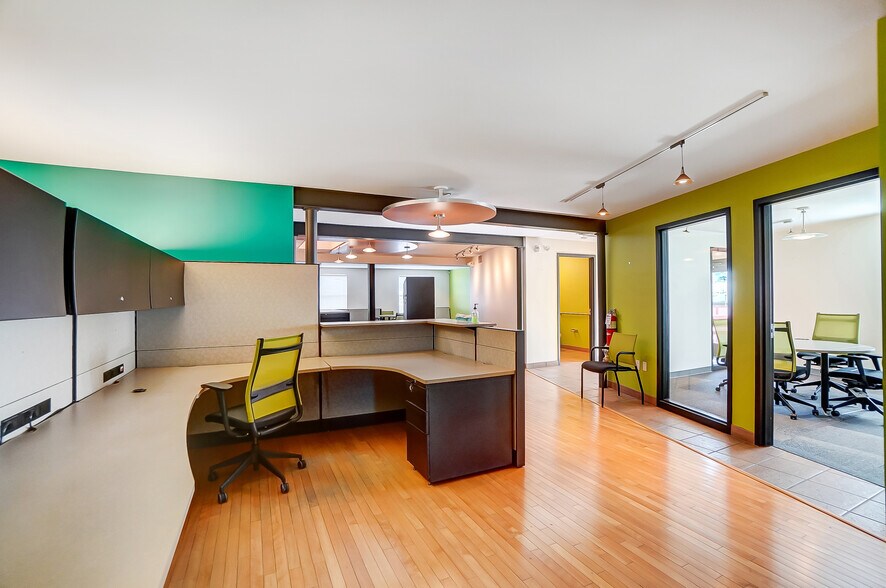 More Photos Of 3925-3927 Brotherton Rd, Cincinnati Office For Sale
