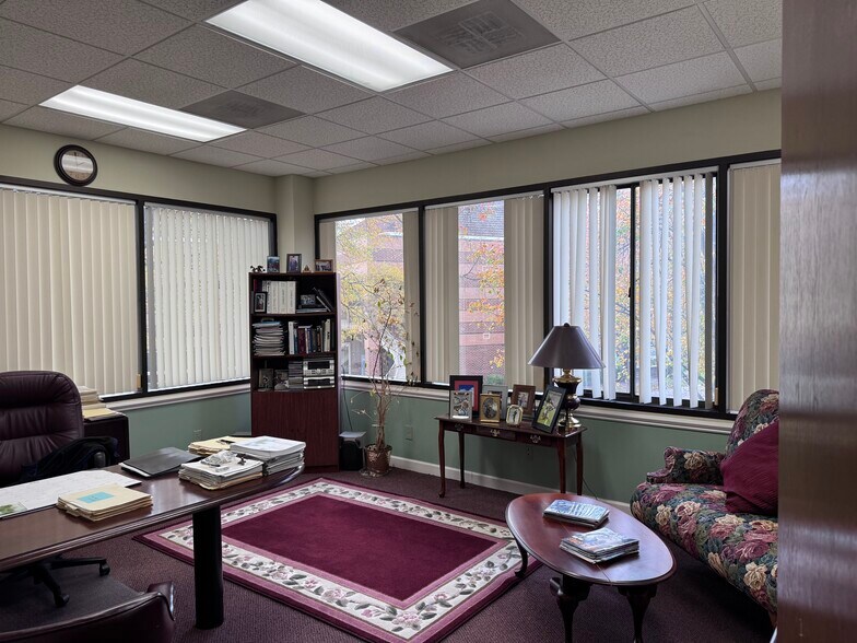 More Photos Of 1506 E Franklin St, Chapel Hill Office For Sale