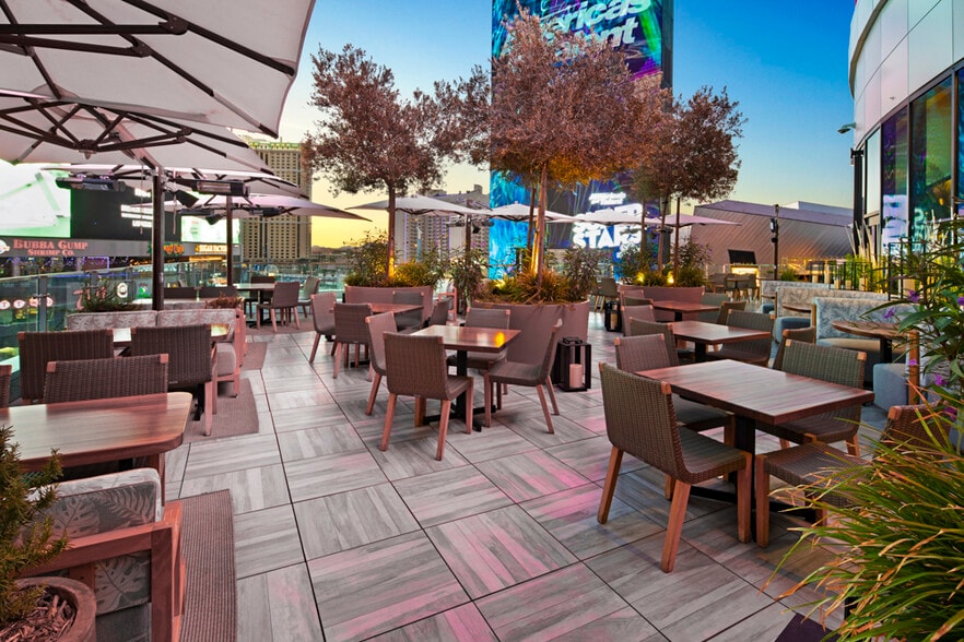More Photos Of 3716 Las Vegas Blvd S, Las Vegas General Retail For Lease