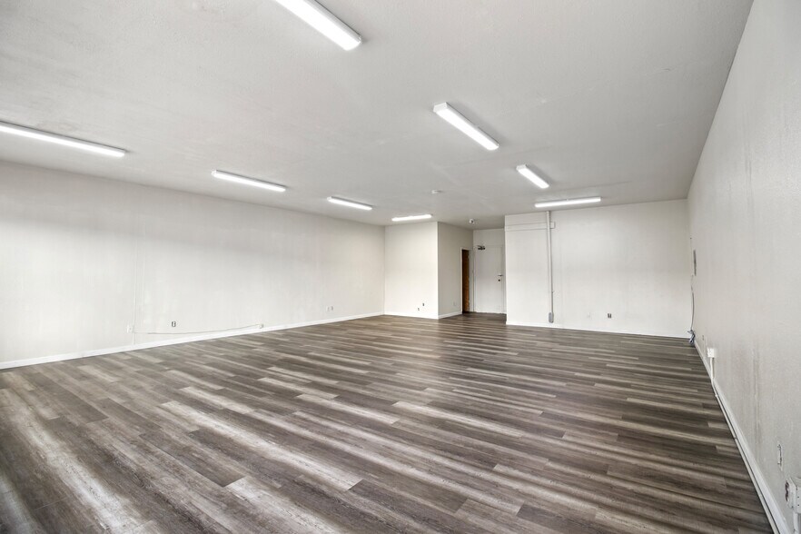 More Photos Of 333 S Main St, Red Bluff Hotel For Sale