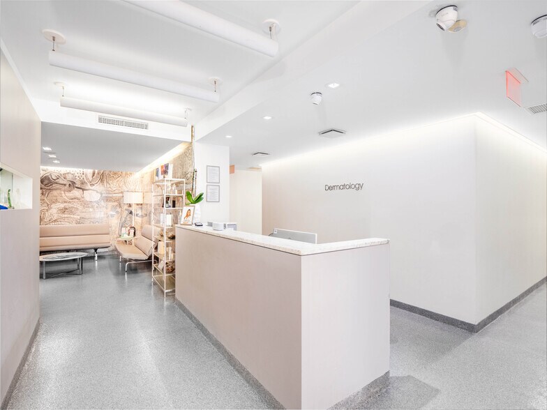 More Photos Of 911 Park Ave, New York Apartments For Sale