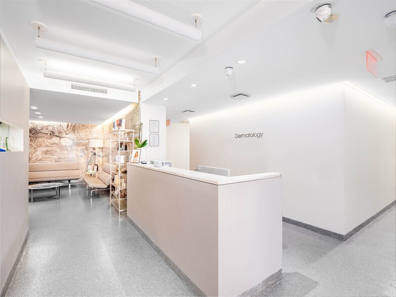 More Photos Of 911 Park Ave, New York Apartments For Sale