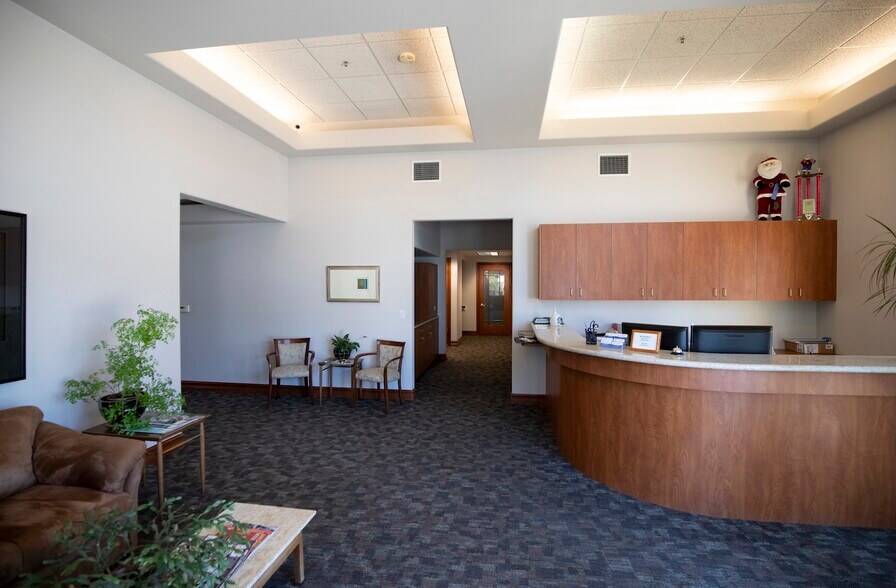 More Photos Of 900 Wakefield Dr, Oakdale Industrial For Sale