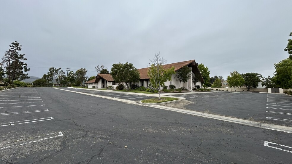 More Photos Of 10400 Henderson Rd, Ventura Religious Facility For Sale