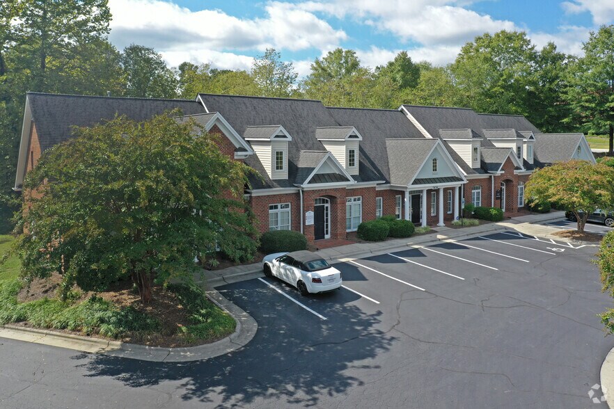 More Photos Of 1836 Eastchester Dr, High Point Office For Sale