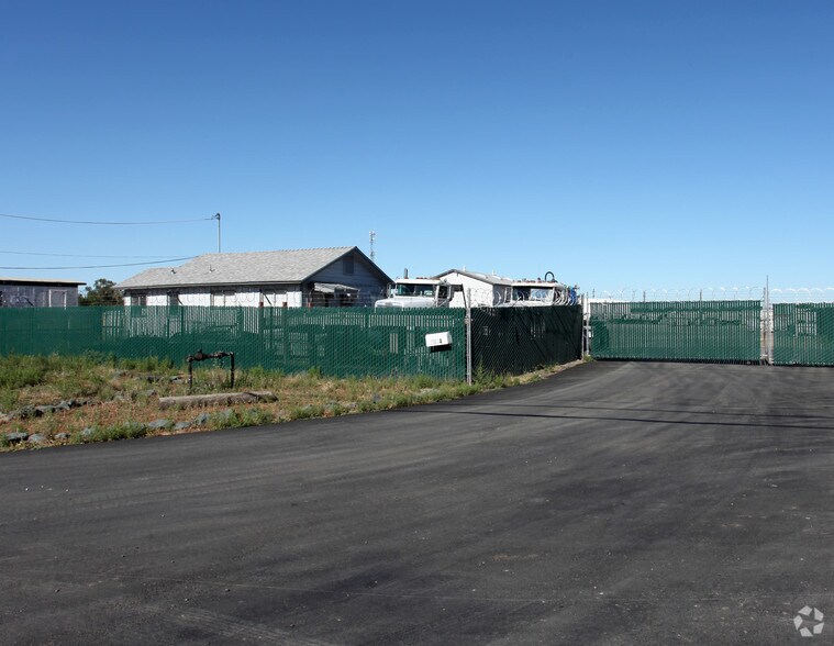 More Photos Of 7024 McComber St, Sacramento Warehouse For Sale