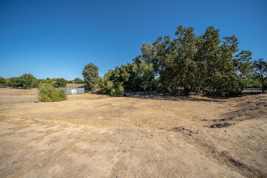 More Photos Of 0 Riverside Ave, Paso Robles Land For Sale