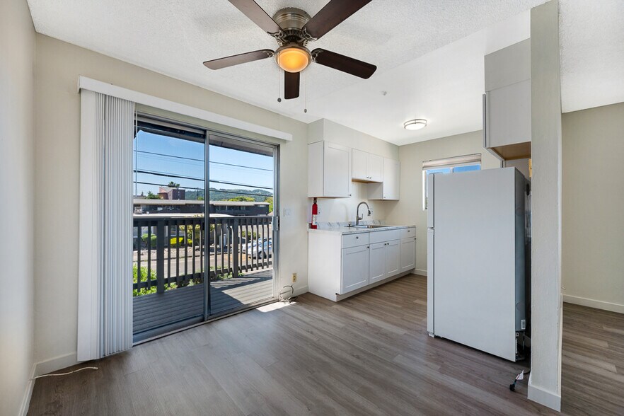 More Photos Of 1155 Evans Dr, Santa Rosa Apartments For Sale