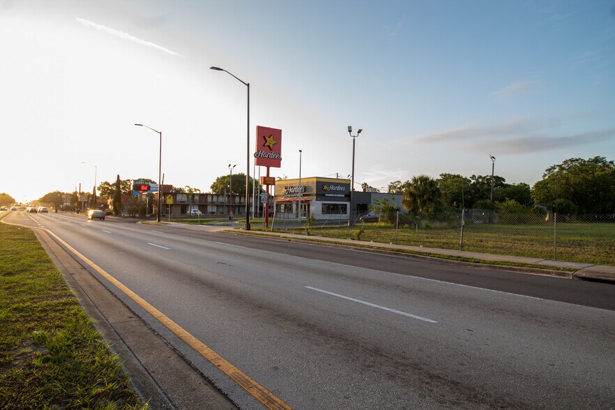 More Photos Of 504 W Vine St, Kissimmee Restaurant For Sale