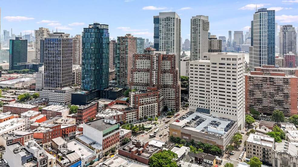 More Photos Of 196 Morgan St, Jersey City Apartments For Sale