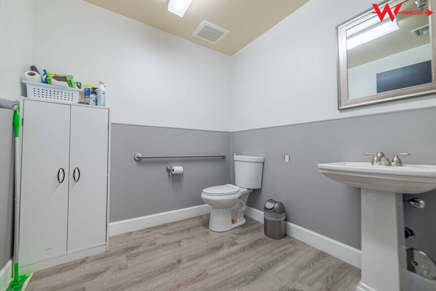 More Photos Of 1221 Puerta Del Sol, San Clemente Warehouse For Lease