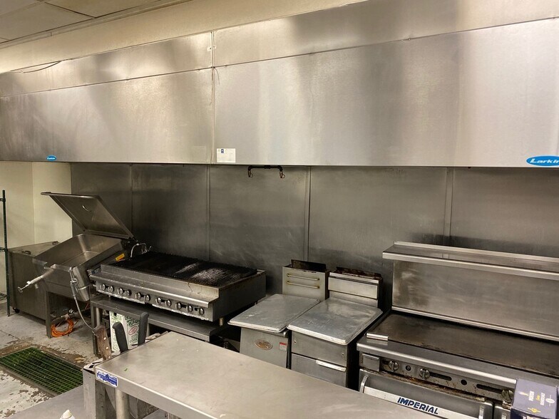 More Photos Of 5200 W Washington Blvd, Los Angeles Flex For Lease