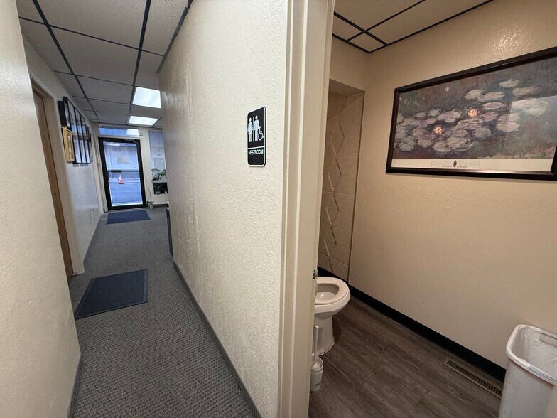 More Photos Of 108 N State St, Orem Freestanding For Lease