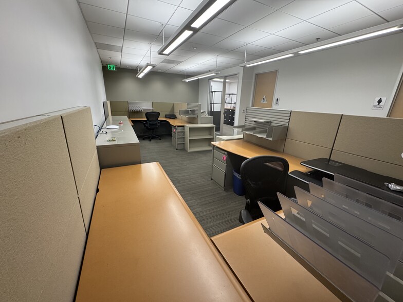 More Photos Of 59 Peters Canyon Rd, Irvine Research And Development For Sale