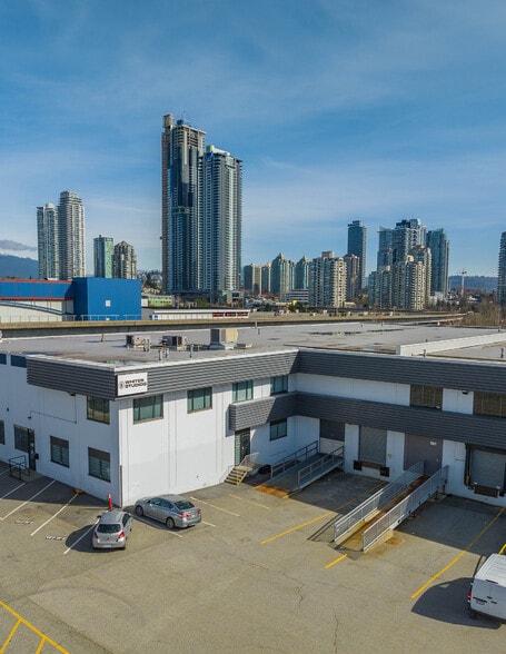 More Photos Of 2550 Boundary Rd, Burnaby Unknown For Lease