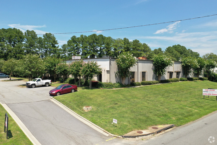 Primary Photo Of 6433-6435 Warren Dr, Norcross Warehouse For Lease