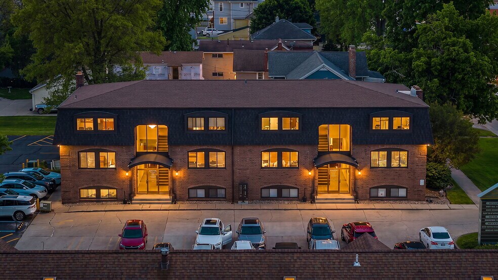More Photos Of 250 N Main St, Crown Point Office For Sale