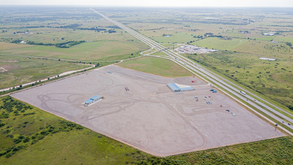 More Photos Of 7044 Interstate 10, Sealy Distribution For Sale
