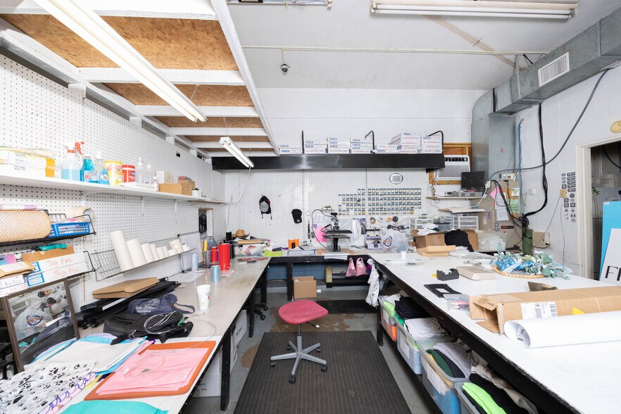 More Photos Of 319 E Howard St, Live Oak Storefront Retail Office For Sale