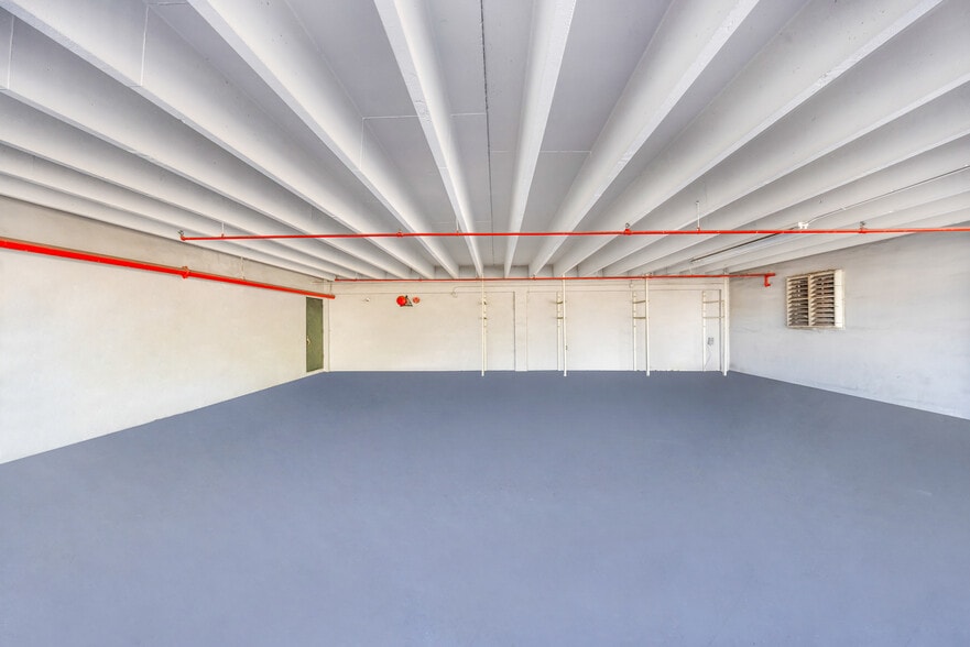 More Photos Of 3480 NW 41st St, Miami Warehouse For Sale