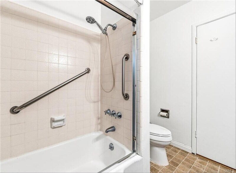More Photos Of 150 Ximeno Ave, Long Beach Multifamily For Sale