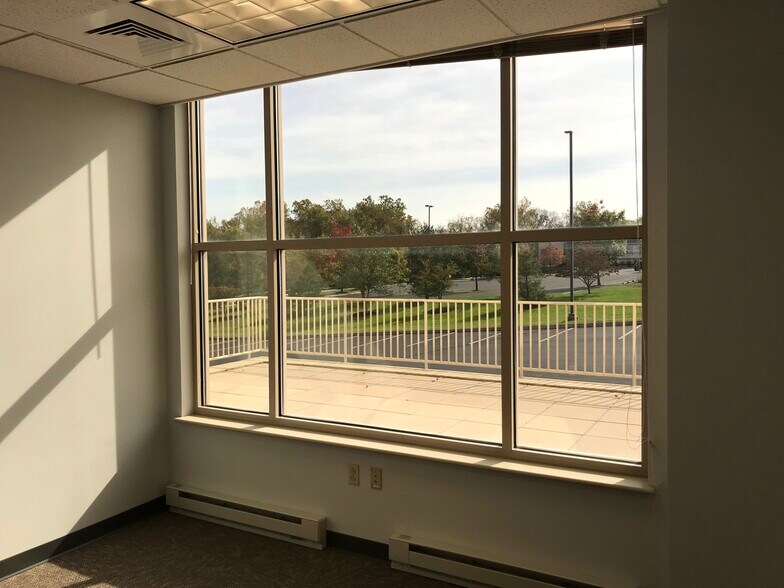 More Photos Of 600 Bent Creek Blvd, Mechanicsburg Office Residential For Sale