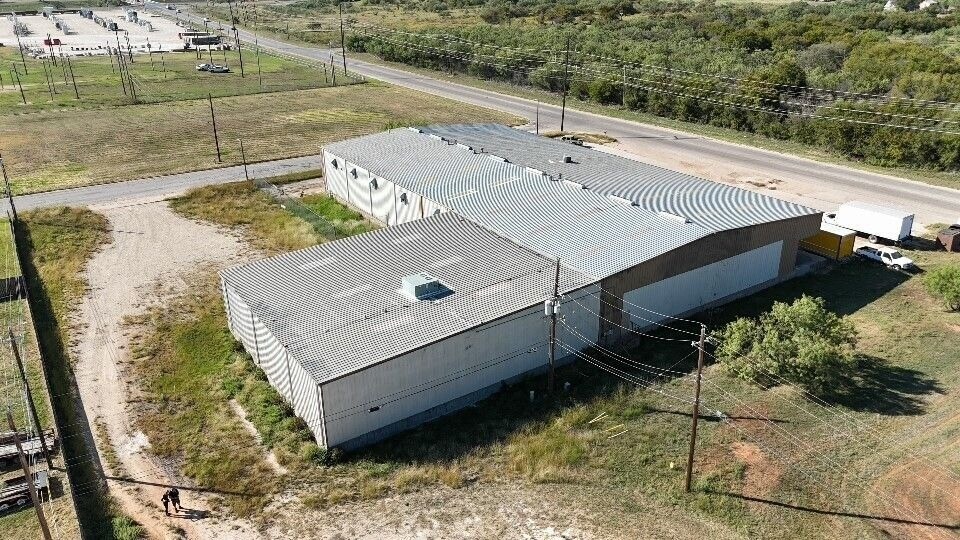 More Photos Of 4621 Maple St, Abilene Warehouse For Sale