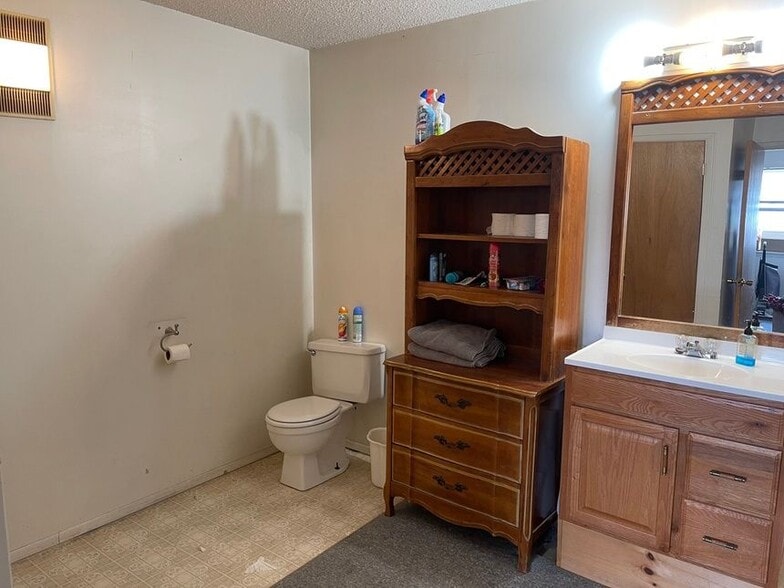 More Photos Of 2504 Hwy 82, Gainesville Auto Repair For Sale