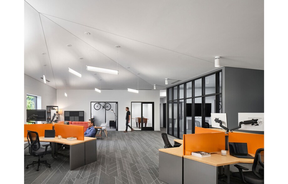 More Photos Of 3140 Moon Station Rd, Kennesaw Warehouse For Lease