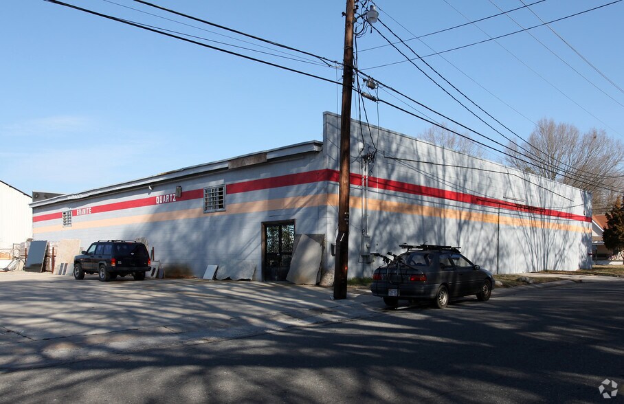 More Photos Of 105 N Sharpe St, Selma Warehouse For Lease