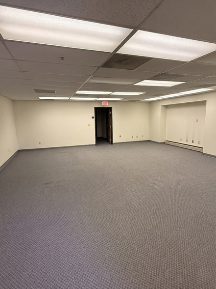 More Photos Of 1735 Enterprise Dr, Fairfield Light Distribution For Sale