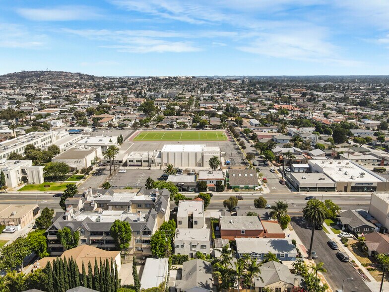 More Photos Of 3822 E 7th St, Long Beach Apartments For Sale