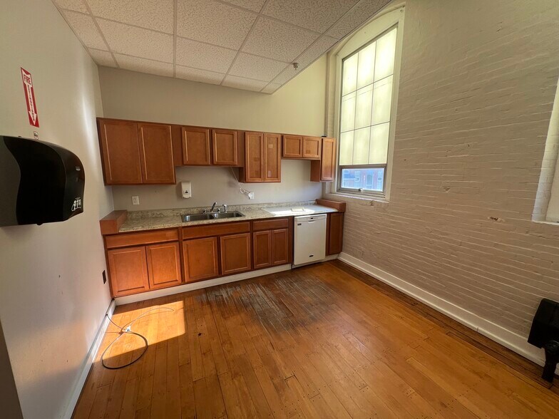 More Photos Of 2 Main St, Biddeford Unknown For Lease