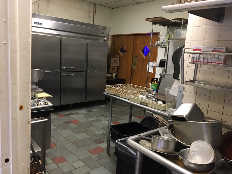 More Photos Of 965-969 State Route 36, Atlantic Highlands Freestanding For Sale